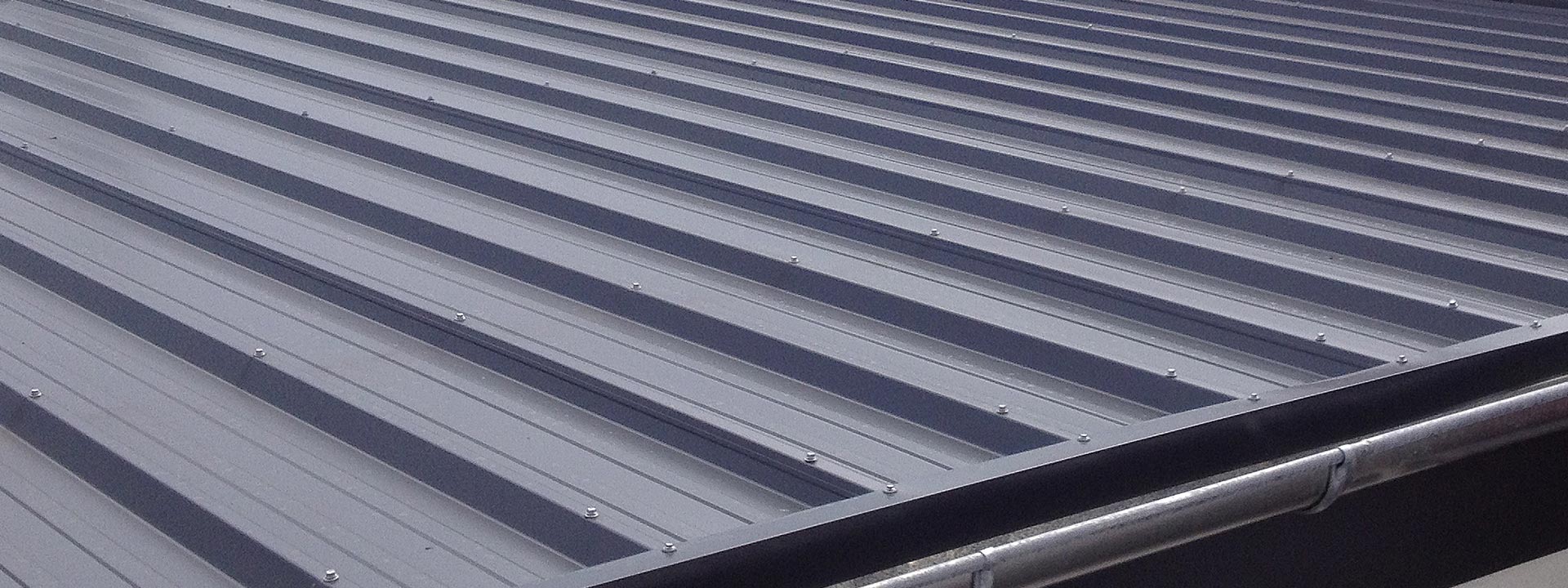 gebrueder-folz-dachdeckerei-produkte-daecher-wellplattendach-header-02