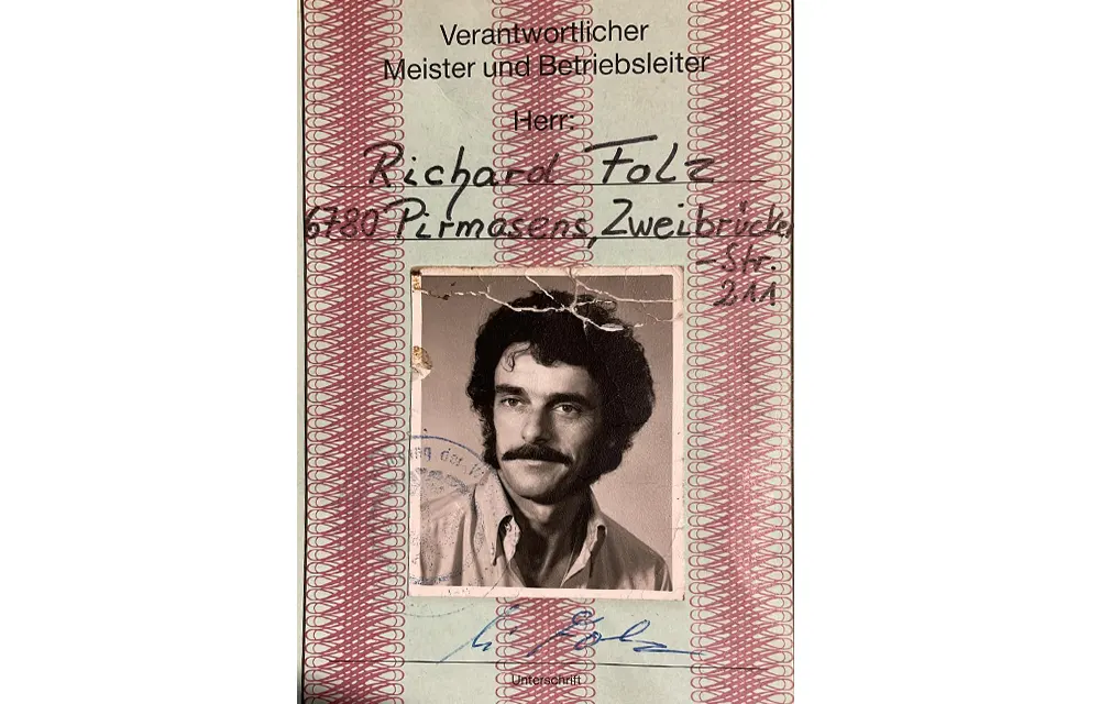 gebrueder-folz-dachdeckerei-ueber-uns-1970-richard-folz-beginn-der-meisterschule