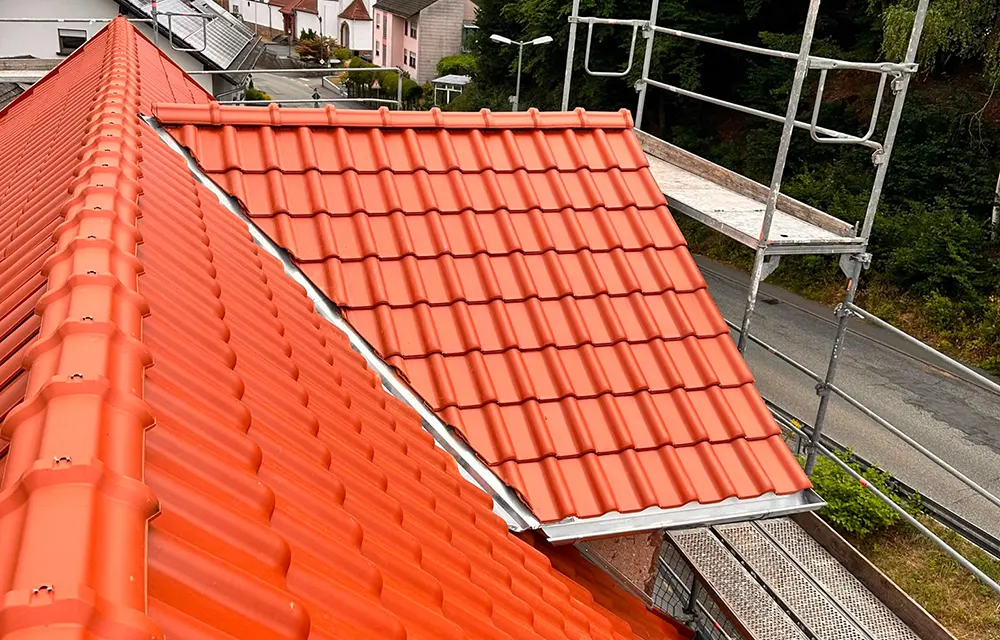 gebrueder-folz-dachdeckerei-referenz-energetische-dachsanierung-efh-pirmasens-01